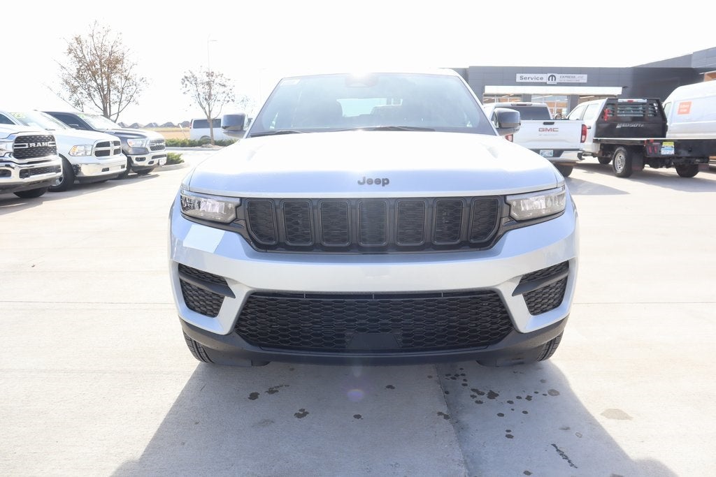 2025 Jeep Grand Cherokee Altitude X