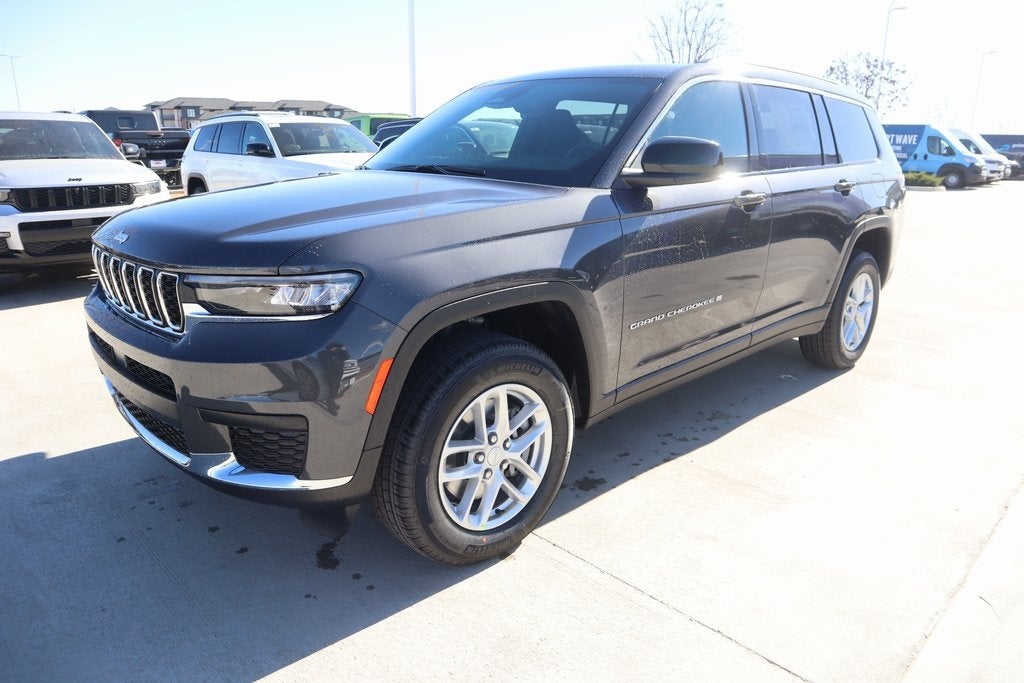 2025 Jeep Grand Cherokee Laredo X