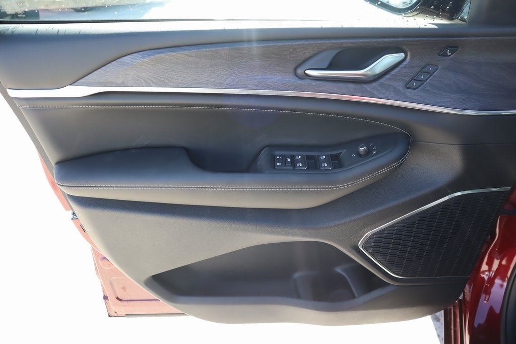 2025 Jeep Grand Cherokee Overland