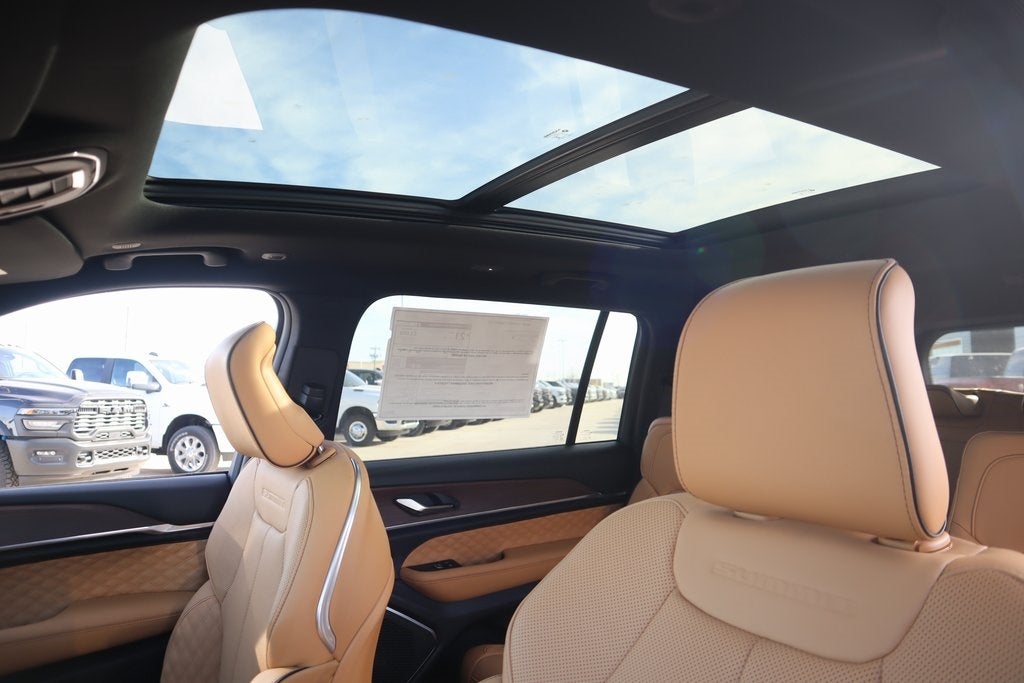 2025 Jeep Grand Cherokee Summit