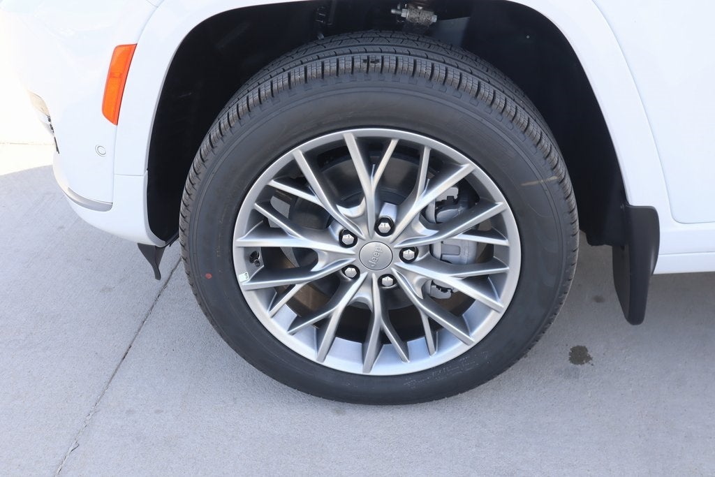 2025 Jeep Grand Cherokee Summit