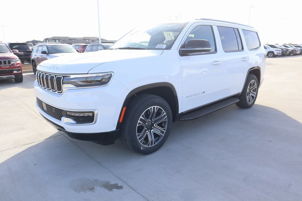 2025 Jeep Wagoneer Base