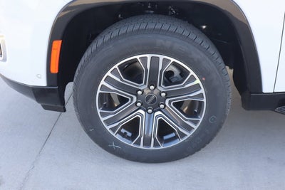 2025 Jeep Wagoneer Base