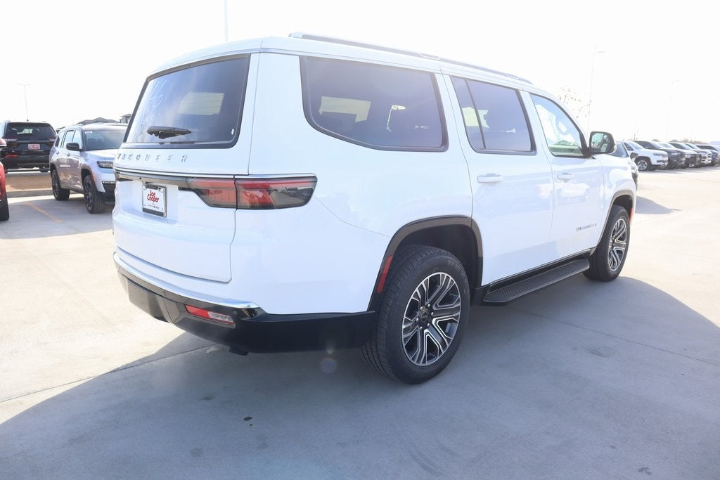 2025 Jeep Wagoneer Base