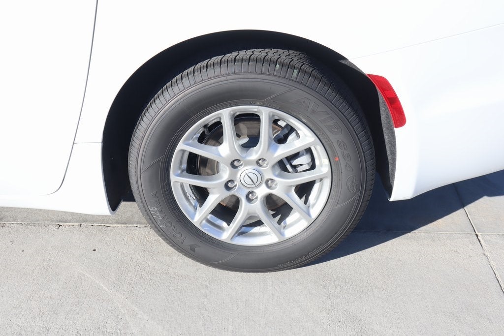 2026 Chrysler Voyager LX