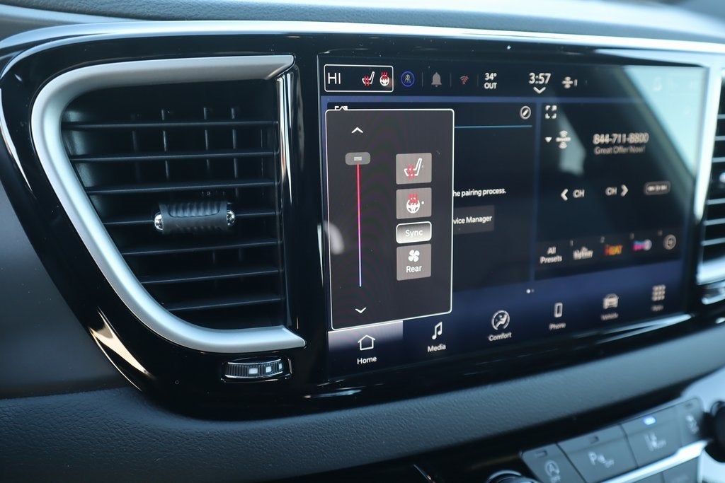 2026 Chrysler Voyager LX