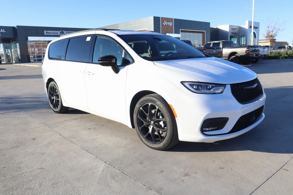 2026 Chrysler Pacifica Limited