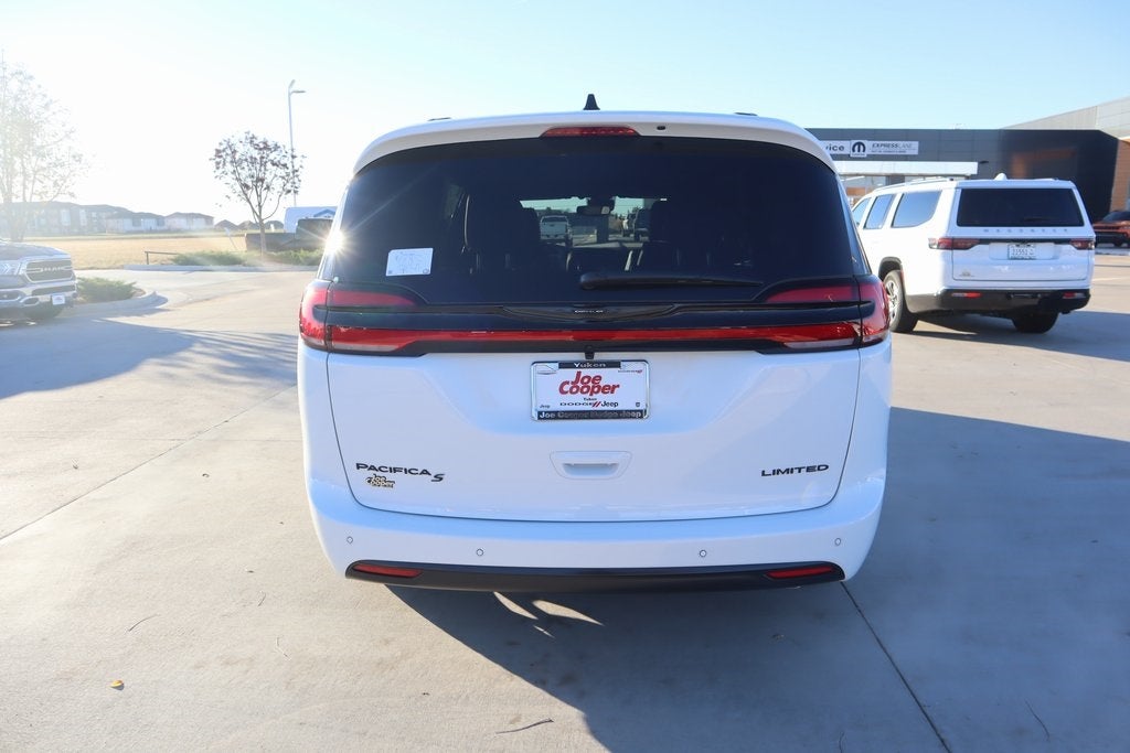 2026 Chrysler Pacifica Limited