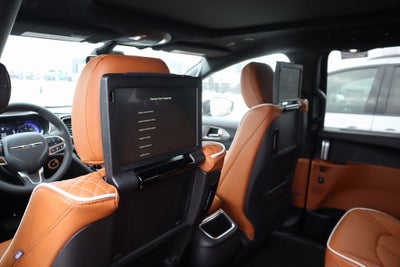 2026 Chrysler Pacifica Pinnacle