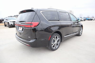2026 Chrysler Pacifica Pinnacle