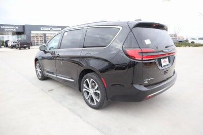 2026 Chrysler Pacifica Pinnacle