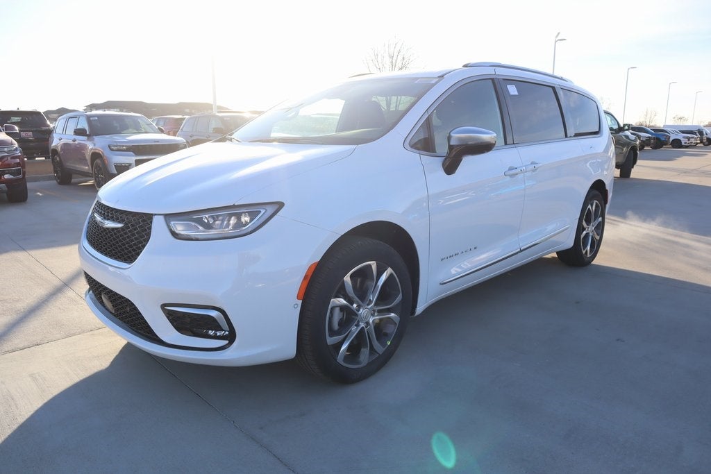 2026 Chrysler Pacifica Pinnacle