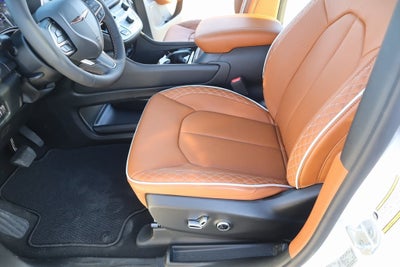 2026 Chrysler Pacifica Pinnacle