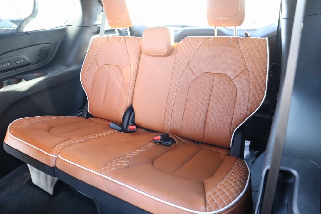 2026 Chrysler Pacifica Pinnacle