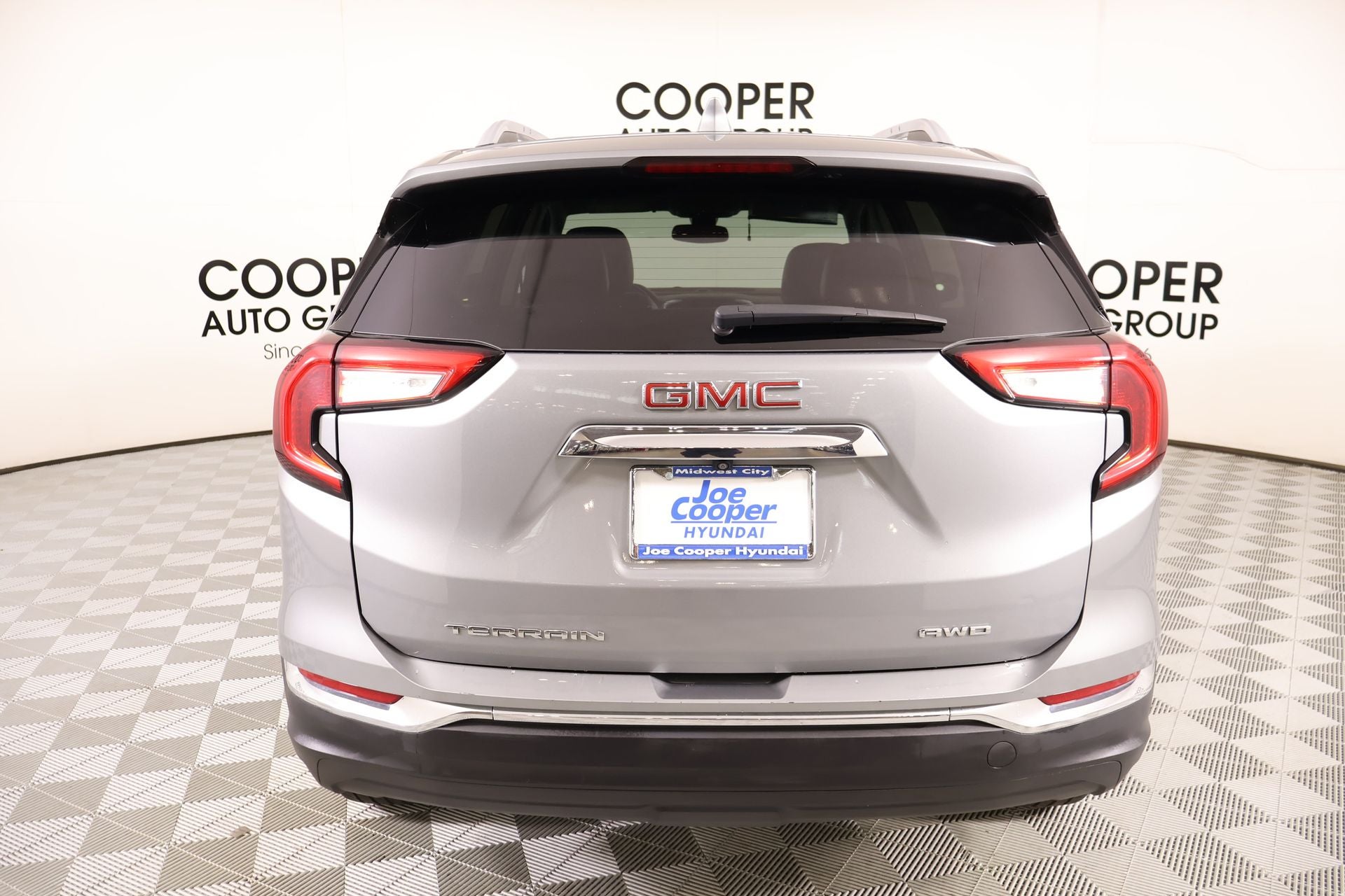 2024 GMC Terrain SLT