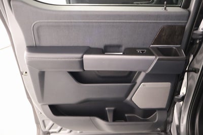 2022 Ford F-150 Lightning Lariat AWD