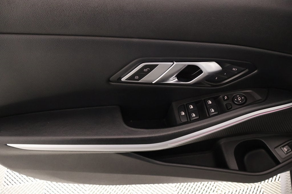 2023 BMW 3 Series 330i xDrive