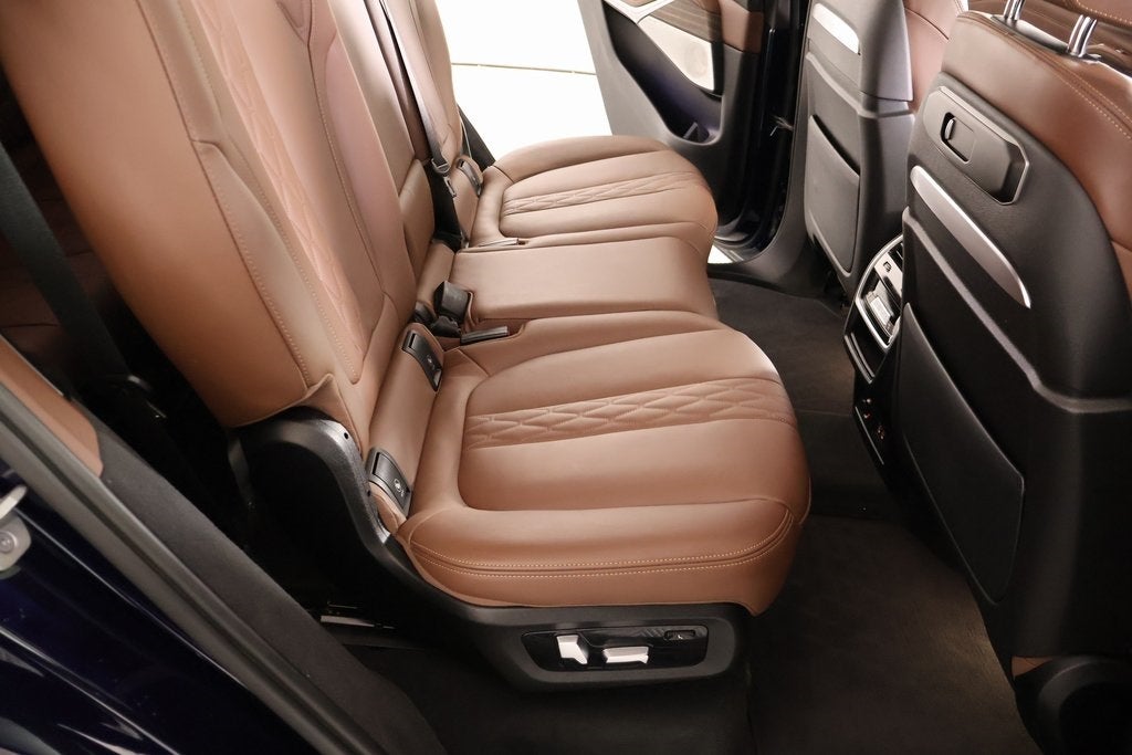 2023 BMW X7 xDrive40i M Sport