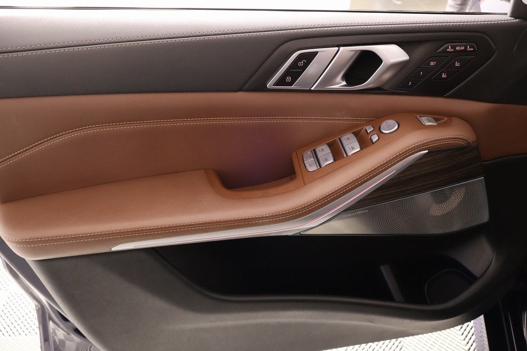 2023 BMW X7 xDrive40i M Sport