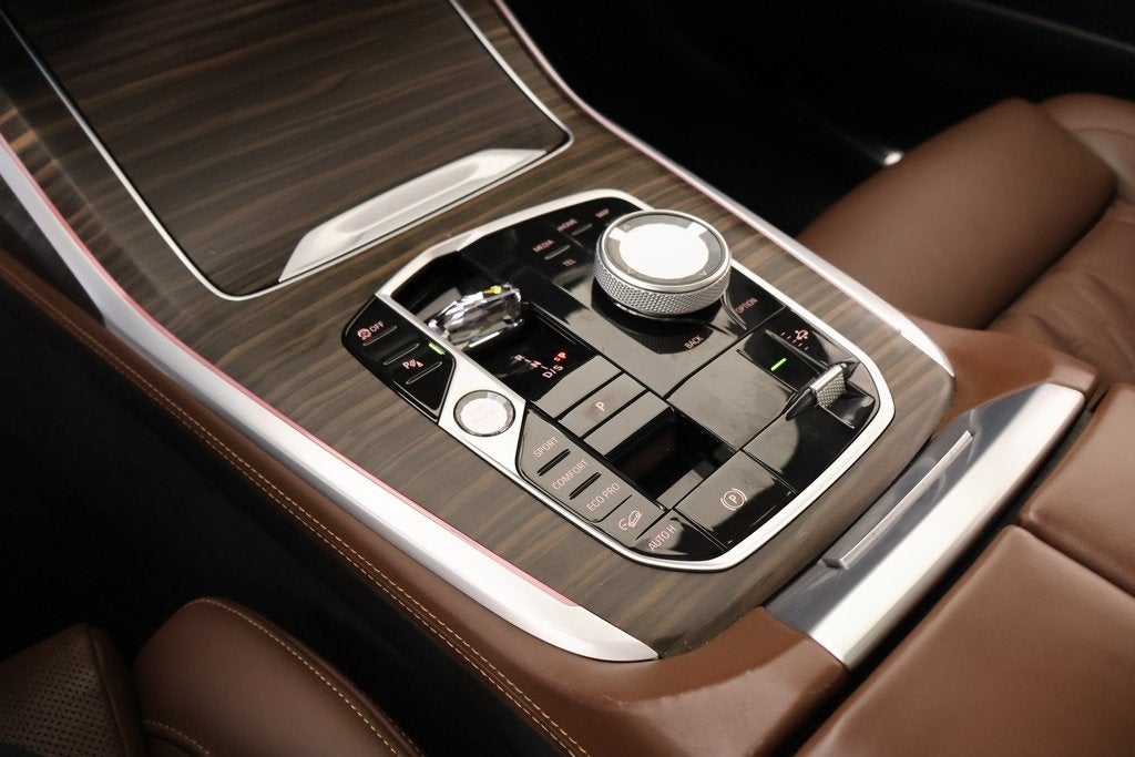 2023 BMW X7 xDrive40i M Sport