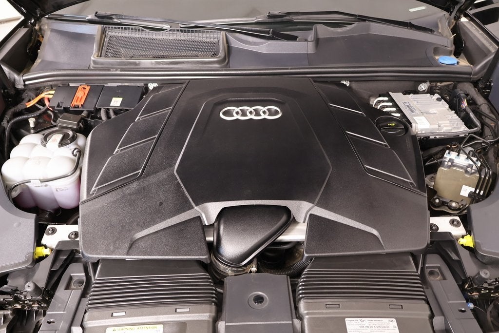 2022 Audi Q8 55 Premium Plus quattro