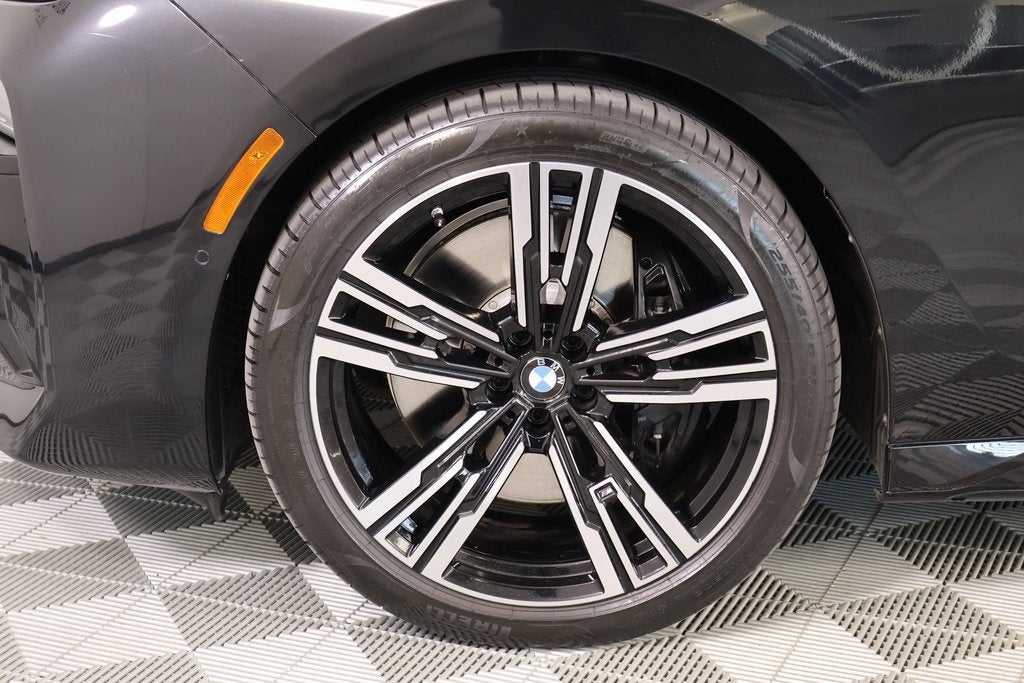 2023 BMW 7 Series 760i xDrive M Sport PRO