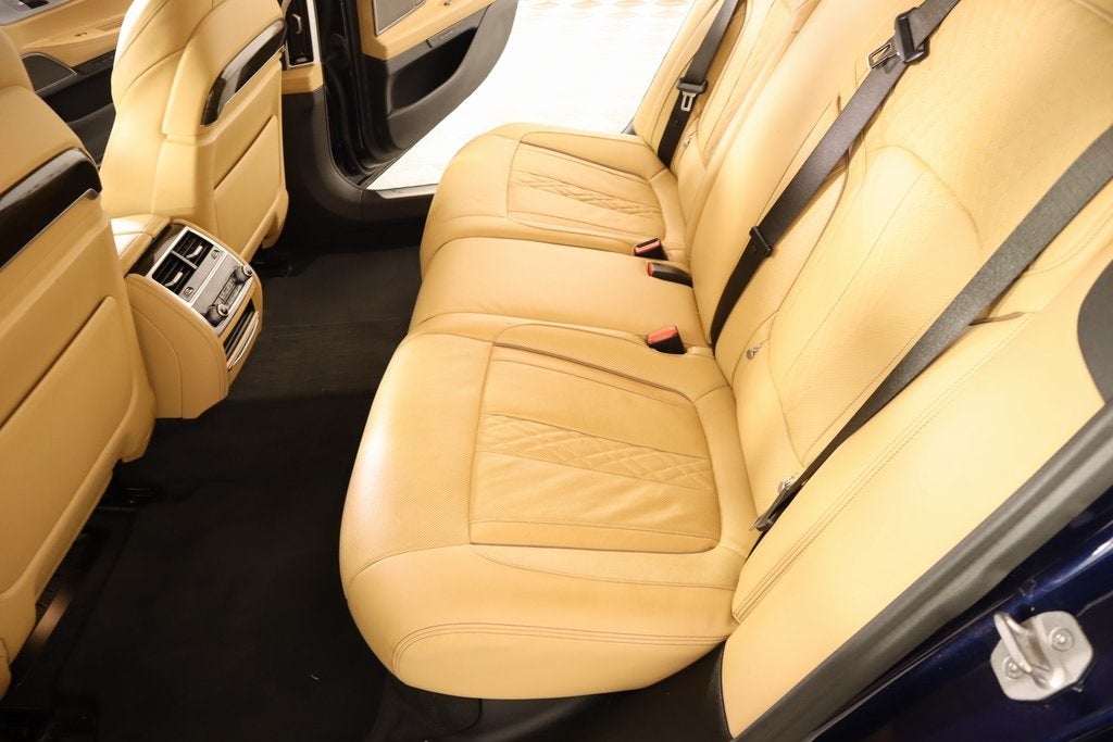 2022 BMW 7 Series 750i xDrive