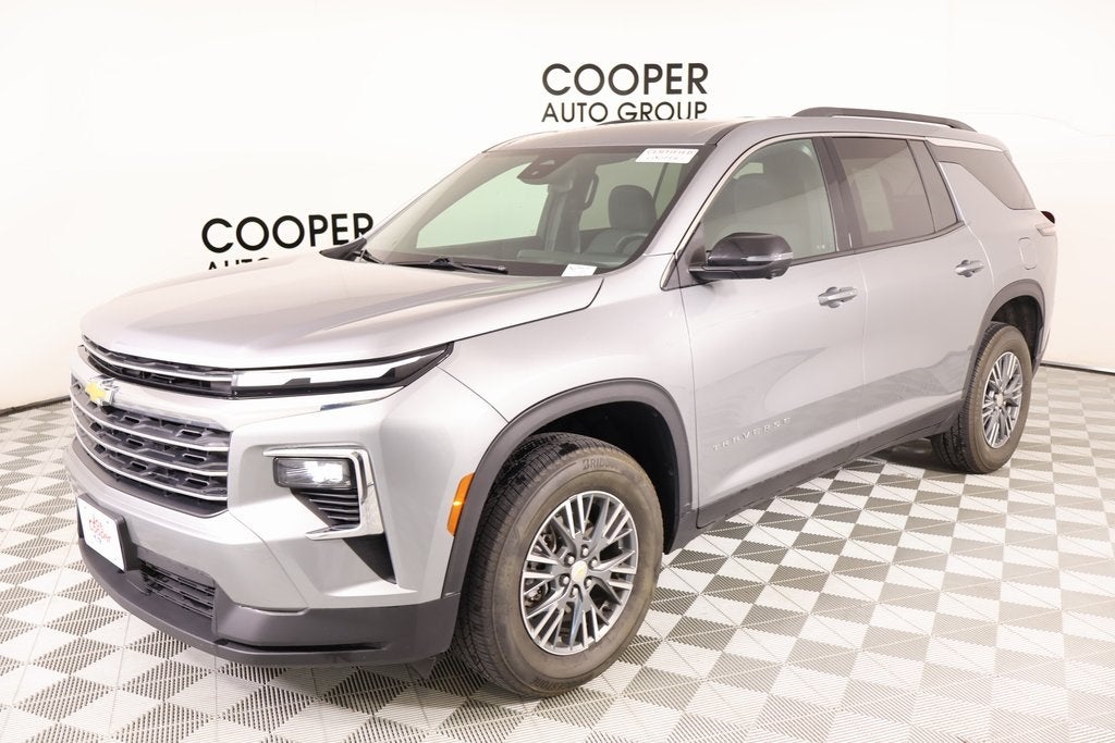 2024 Chevrolet Traverse AWD LT