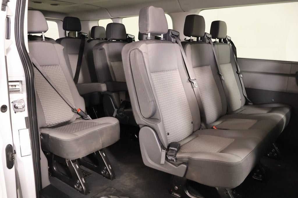 2023 Ford Transit Passenger Wagon XLT