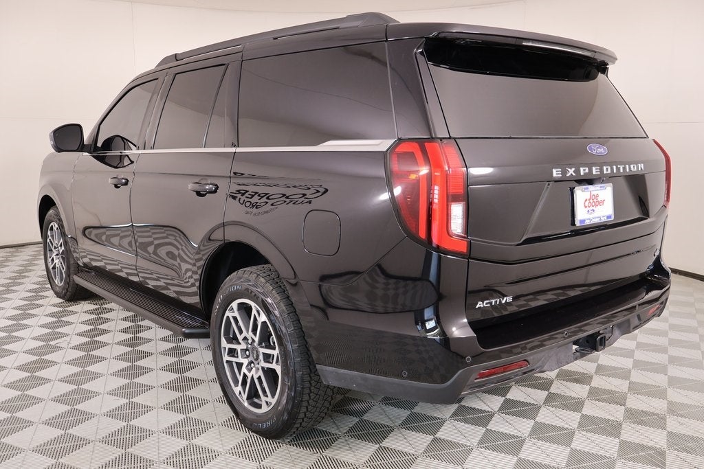 2025 Ford Expedition Active
