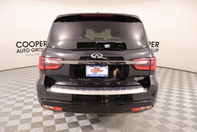2022 INFINITI QX80 Premium Select