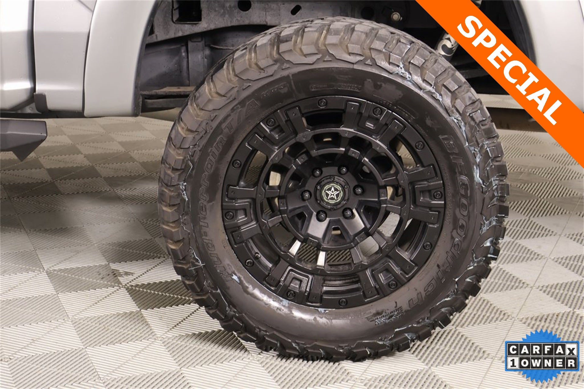 2023 Ford F-150 Lariat BLACK OPS