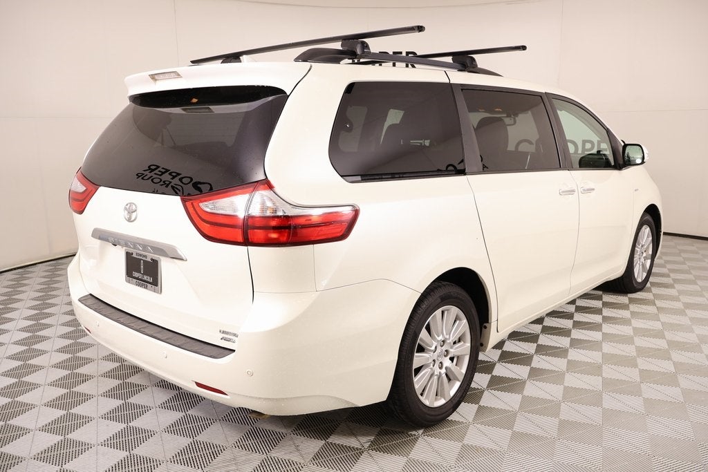 2017 Toyota Sienna Limited 7 Passenger