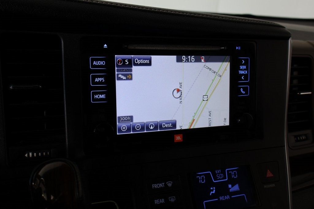 2017 Toyota Sienna Limited 7 Passenger