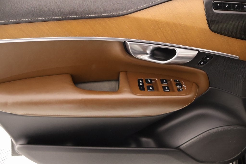 2019 Volvo XC90 T6 Inscription