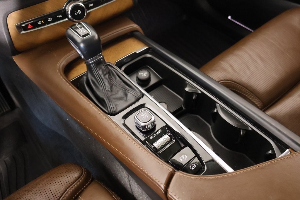 2019 Volvo XC90 T6 Inscription