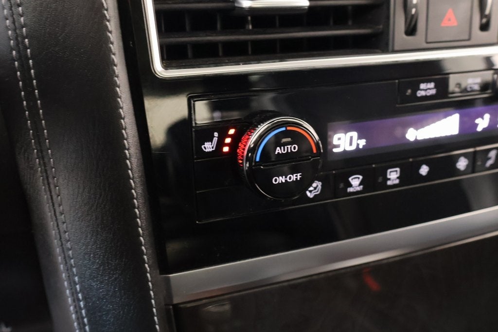 2023 INFINITI QX80 LUXE