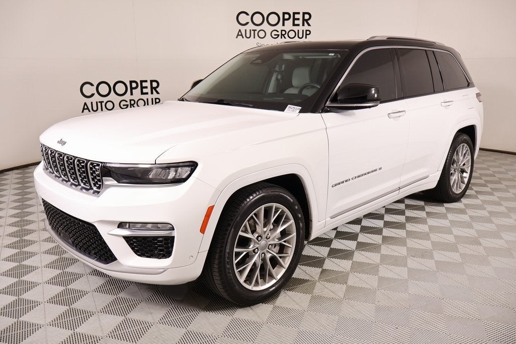 2022 Jeep Grand Cherokee Summit