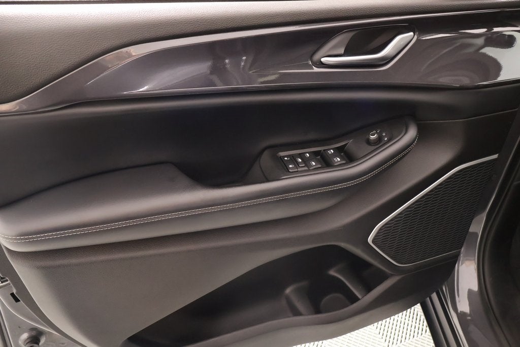 2021 Jeep Grand Cherokee L Laredo