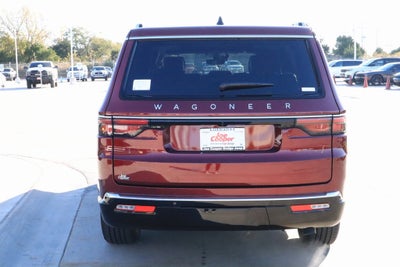 2025 Jeep Wagoneer Base