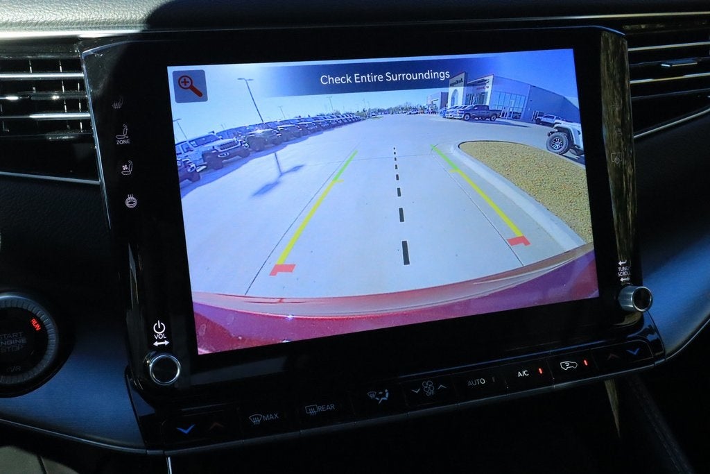 2025 Jeep Wagoneer Base