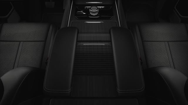 2025 Jeep Wagoneer Base