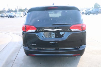 2026 Chrysler Voyager LX