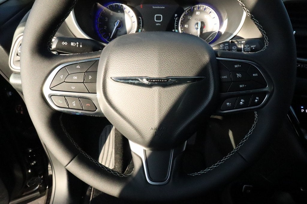 2026 Chrysler Voyager LX