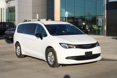 2026 Chrysler Voyager LX