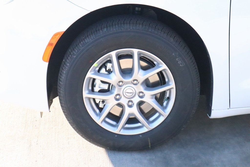 2026 Chrysler Voyager LX