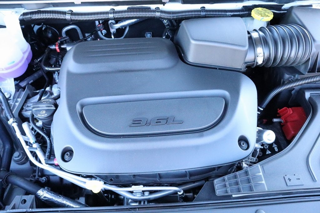 2026 Chrysler Voyager LX