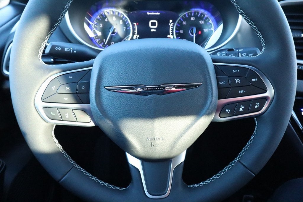 2026 Chrysler Voyager LX