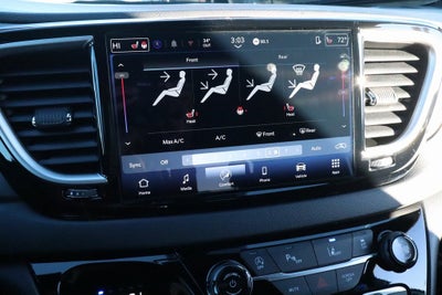 2026 Chrysler Voyager LX