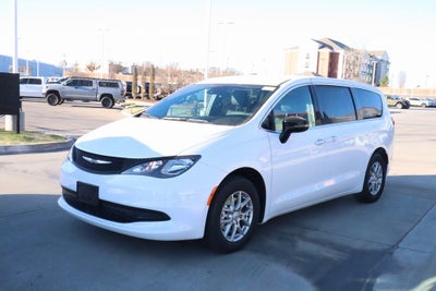 2026 Chrysler Voyager LX